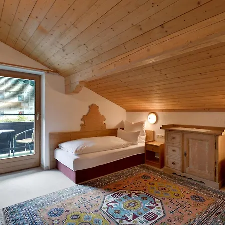 Kircher Апартаменти *